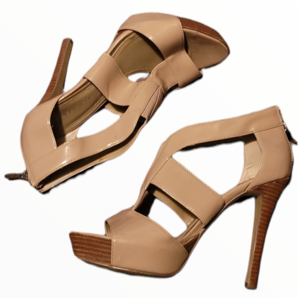 BCBG Beige High Heels